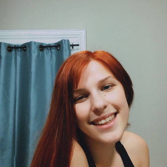 Meet your Posher, Taryn - Picture 1 of 1